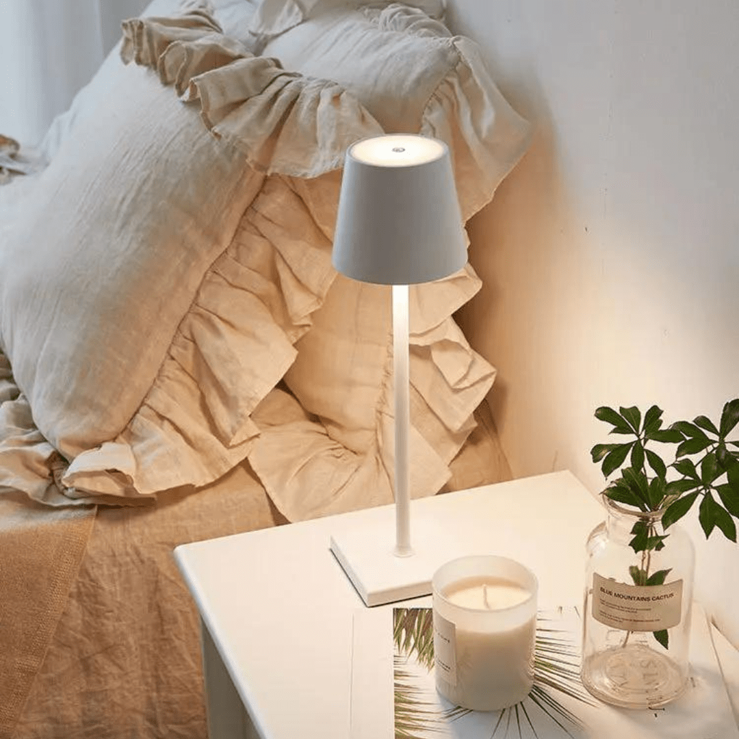 Moduro.co.uk Table Lamps Lumiera – Elegant Wireless Table Lamp – LED – Rechargeable