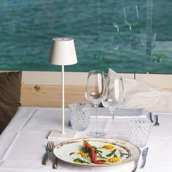 Moduro.co.uk Table Lamps Lumiera – Elegant Wireless Table Lamp – LED – Rechargeable